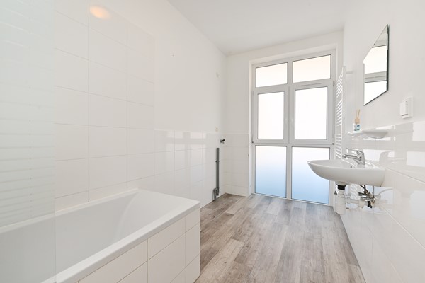 Medium property photo - Velpsestraat 107, 2573 SG Den Haag